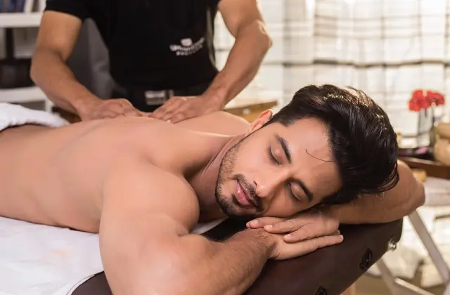 massage karne ke fayade Do you know the advantages of getting a massage, मसाज को अपने दिनचर्या में जरूर करें शामिल होंगे कई ढेर सारे फायदे