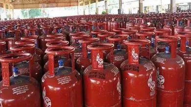 lpg gas cylinder price hike by 25 to 50 rupees, महंगाई डायन 15 दिनों में दूसरी बार बढ़े गैस सिलिंडर के दाम, cylinder price increase by rs25, LPG gas cylinder, #LPG GAS, Business News in hindi, LPG cylinder, LPG Cylinder price, LPG cylinder price today, LPG Gas Cylinder Price hiked, LPG Gas Cylinder Price hiked by Rs 25, LPG price in Delhi, एलजीपी गैस सिलेंडर के दाम बढ़े, एलपीजी गैस सिलेंडर, बिजनेस न्यूज, रसोई गैस आज से महंगी