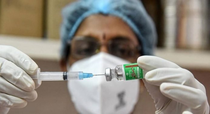 COVID वैक्सीन की दोनों डोज कोरोना से मौत में 98 फीसदी सुरक्षा देती है-केंद्र सरकार