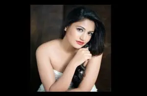 Surbhi Chandna-min (1