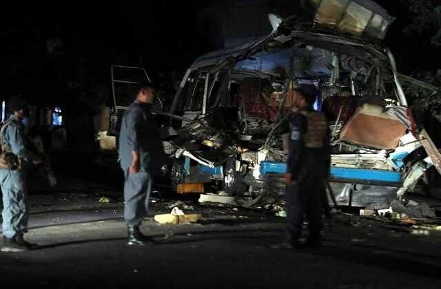World news in hindi 10 killed 12 injured in two bomb blast at Afghanistan capital kabul, दो बम धमाकों से दहला अफगानिस्तान, 10 लोग की मौत 12 घायल