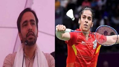 Zila Panchayat Election UP 2021  saina nehwal congratulate tweet controversy, UP : बीजेपी की जीत विपक्ष का वार - सेलिब्रेटी है सरकारी शटलर