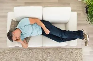 sleeping on sofa harms-min