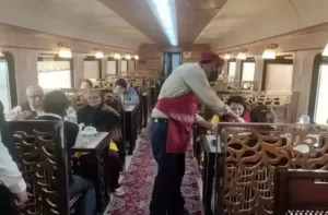 irctc-ramayan-yatra-train-launched-ac-tourist-train-know-ticket-price-and-route-2