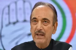 Ghulam-Nabi-Azad-resigns-from-Congress-write-a-letter-Sonia-Gandhi-attack-on-Rahul-Gandhi