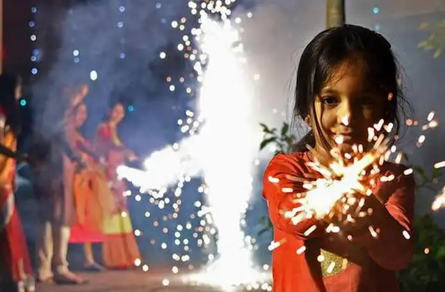 Delhi's Diwali Firecrackers complete ban till January 2022 orders Delhi Govt