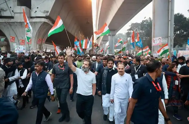 Bharat Jodo Yatra enters in Delhi today-Rahul Gandhi says-Only love in the country-media showing hatred