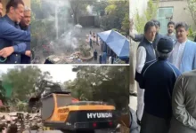 punjab-police-breaks-into-imrankhan-lahore-zaman-park-house-live-updates imran-in-islamabad-court